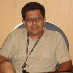 Meet your Posher, Alcides